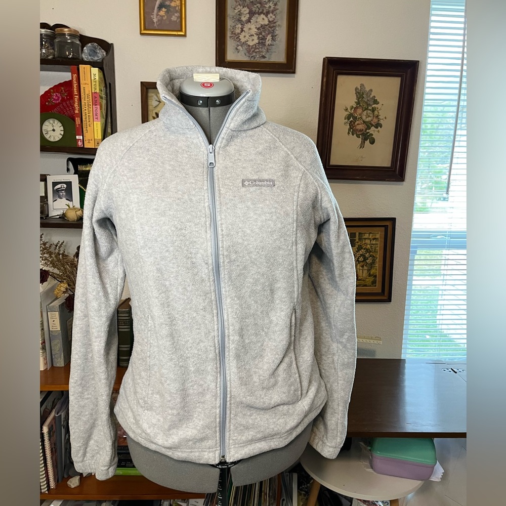 Heather grey zip up Columbia Sweater